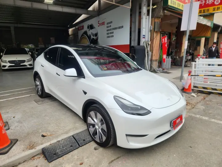 Imgv3car