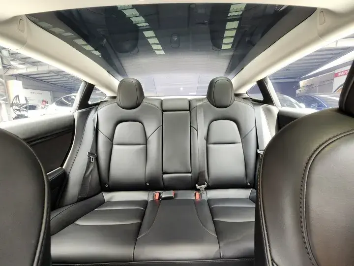 Imgv3car 17
