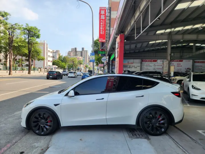 Imgv3car 2