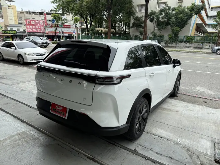 Imgv3car 4