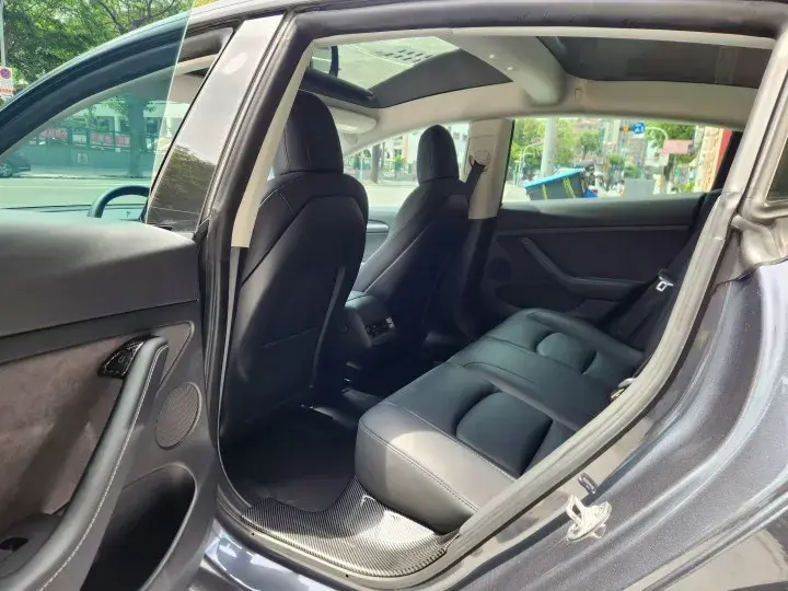 Imgv3car 11