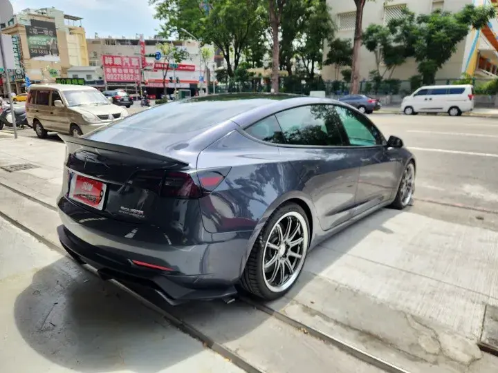 Imgv3car 3