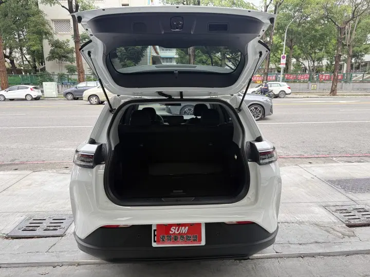 Imgv3car 5