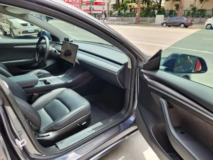 Imgv3car 12