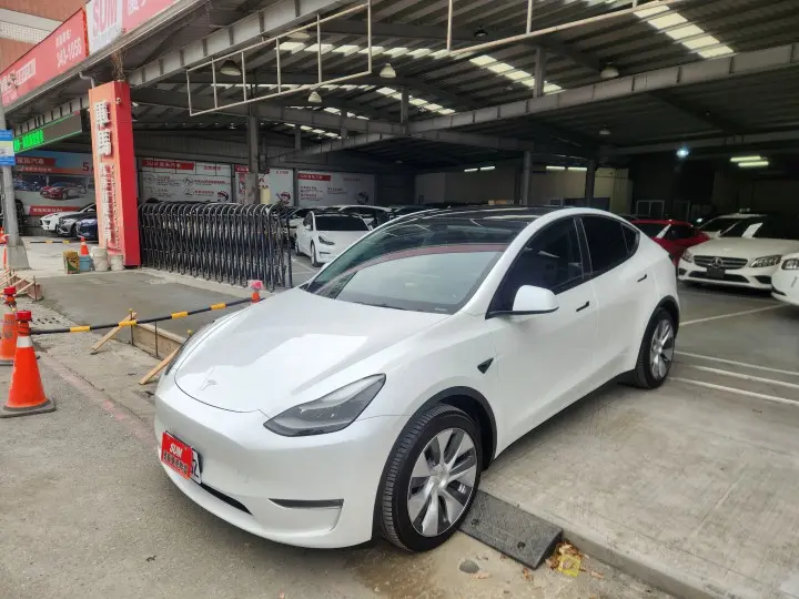 Imgv3car 18