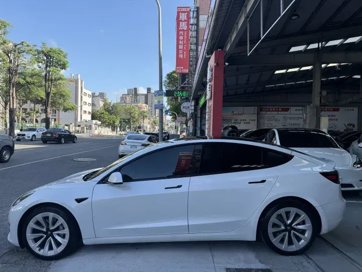 Imgv3car 2