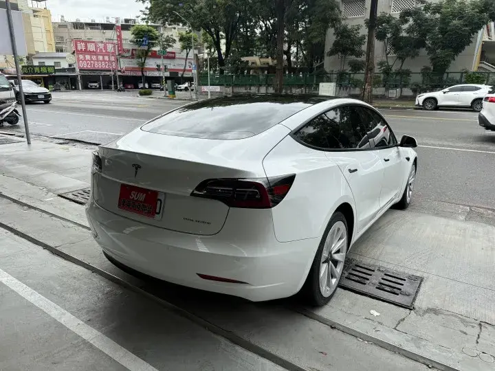 Imgv3car 2
