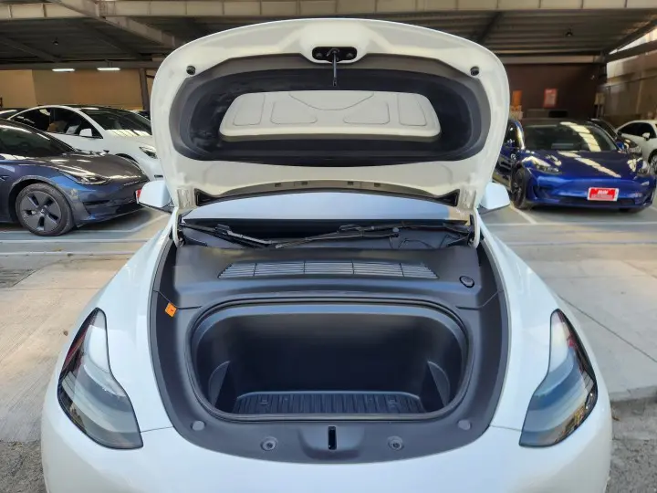 Imgv3car 18