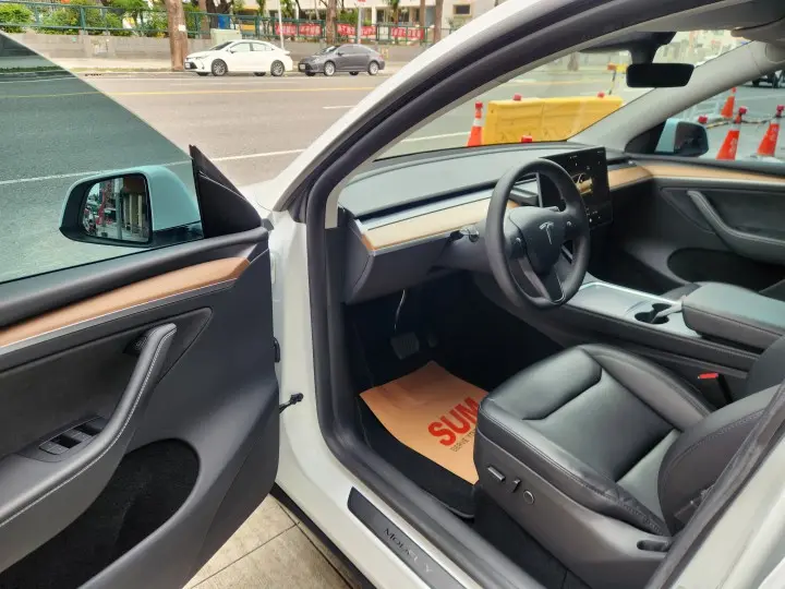 Imgv3car 7