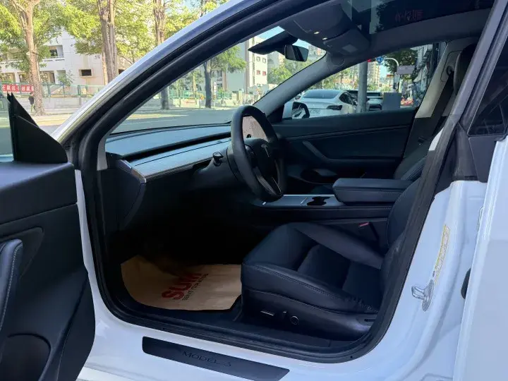 Imgv3car 8