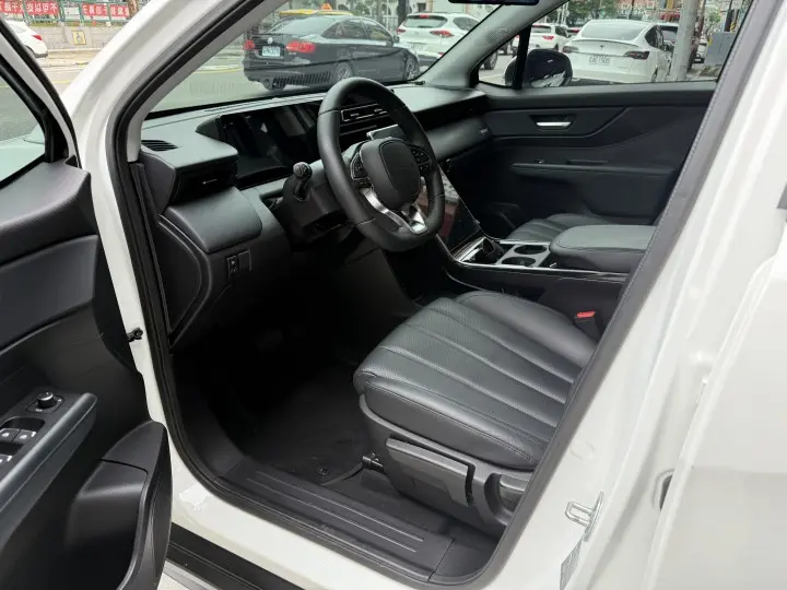 Imgv3car 6