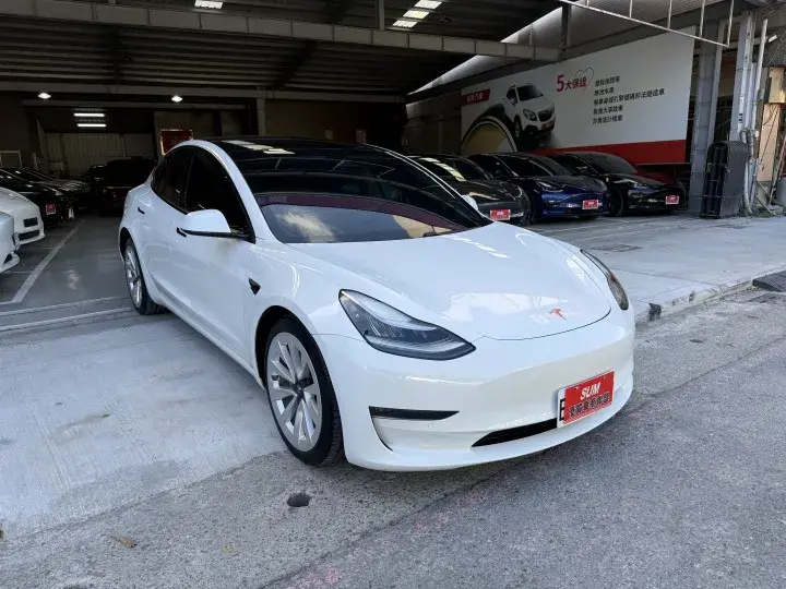 Imgv3car 1