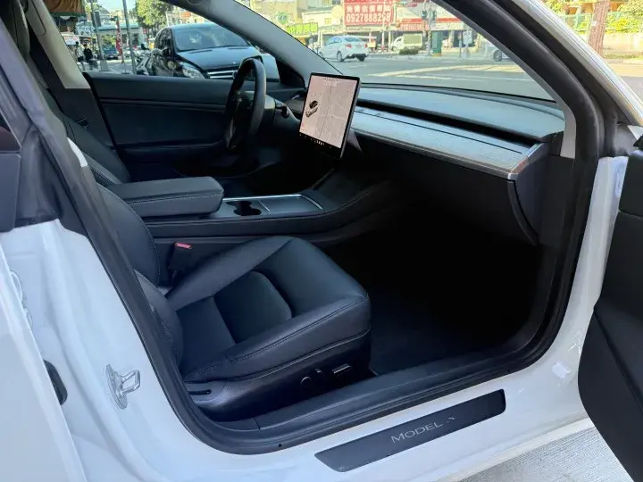 Imgv3car 10