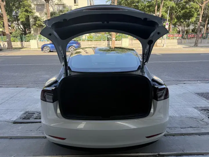 Imgv3car 5