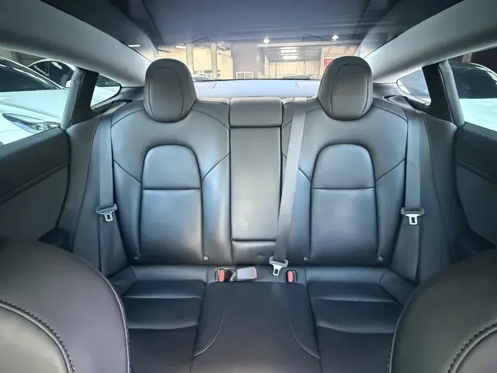 Imgv3car 16