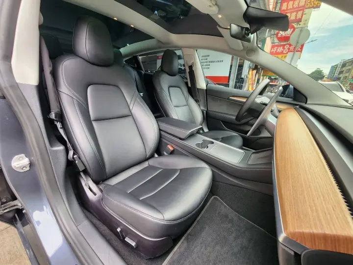 Imgv3car 11