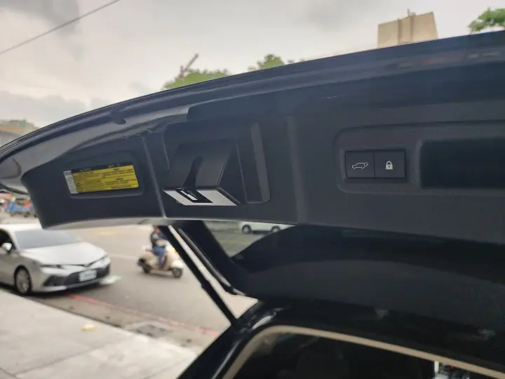 Imgv3car 5