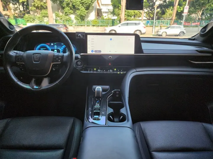 Imgv3car 6