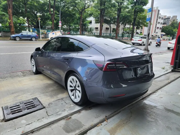 Imgv3car 2